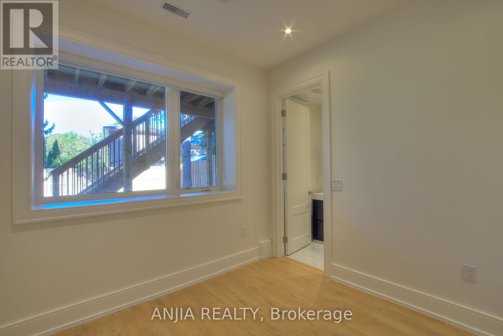 23 Cresthaven Drive, Toronto, Ontario  M2H 1L9 - Photo 8 - C12515388