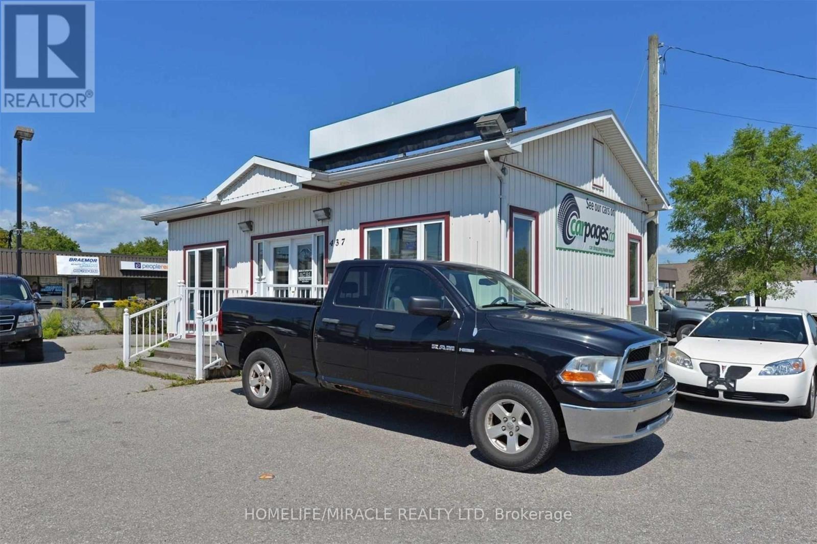 437 Simcoe Street S, Oshawa, Ontario L1H 4J5 - Photo 2 - E12515386