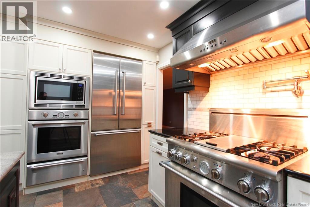 131 Wiggins Drive, Fredericton, New Brunswick  E3A 5N7 - Photo 12 - NB129714