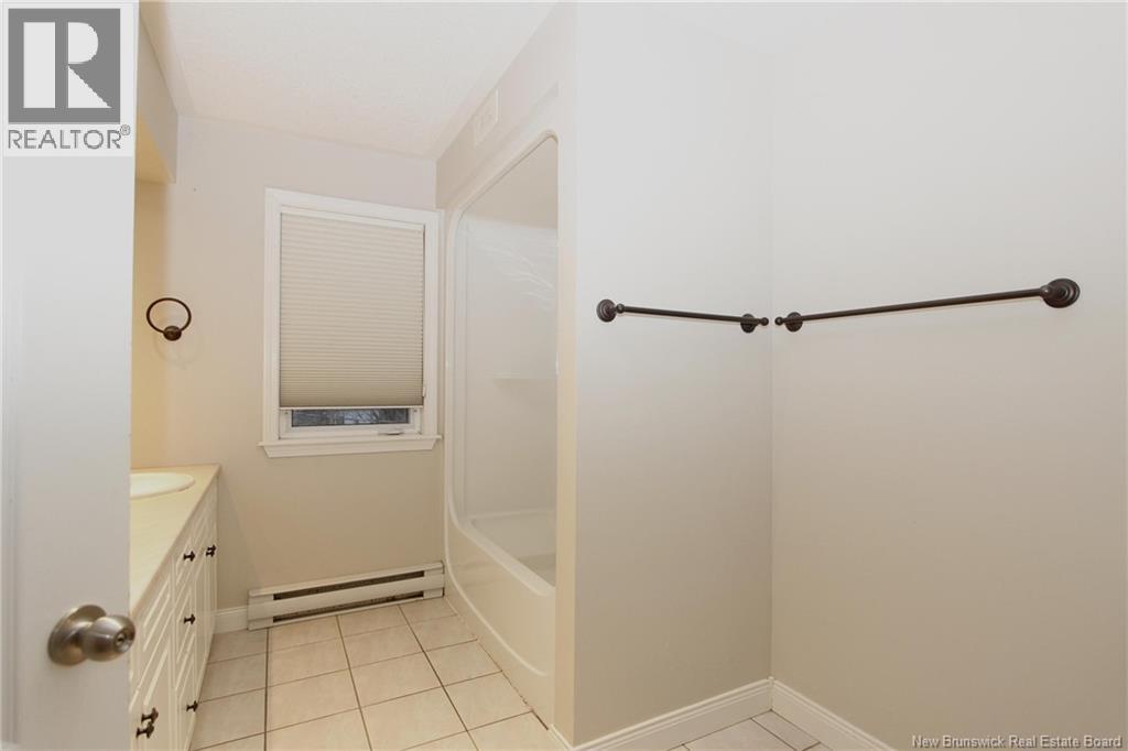 131 Wiggins Drive, Fredericton, New Brunswick  E3A 5N7 - Photo 26 - NB129714