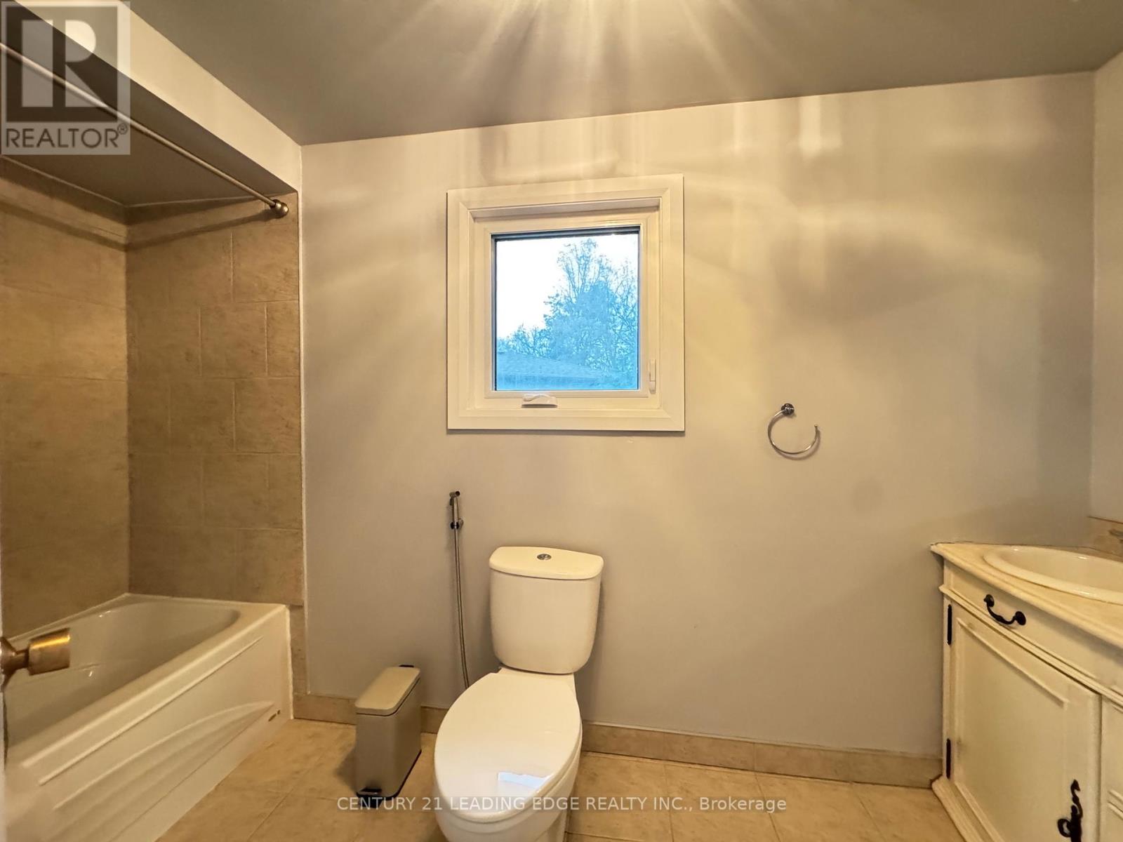 13 Spring Street, Whitchurch-Stouffville, Ontario  L4A 7X1 - Photo 28 - N12515384