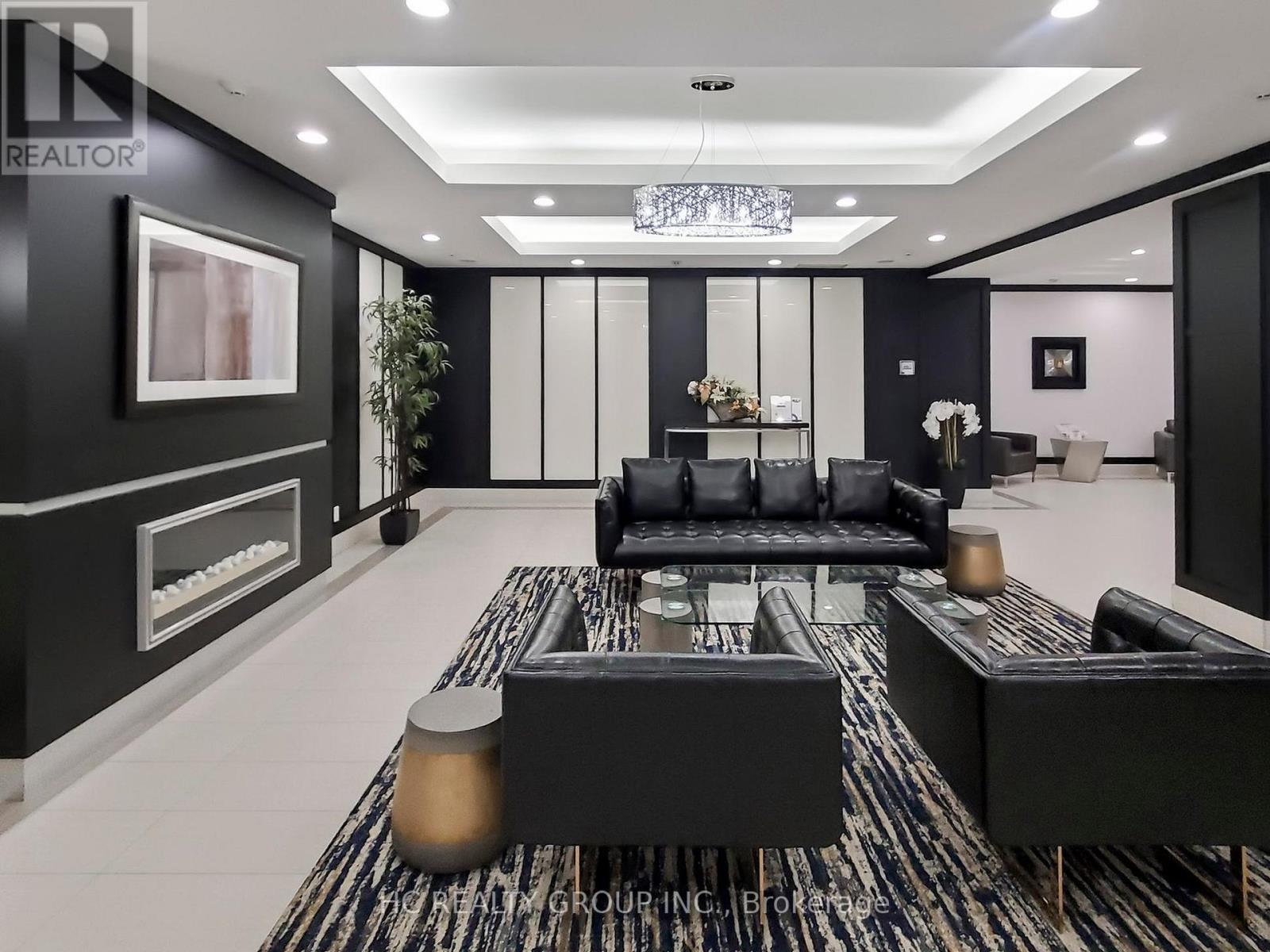 1102 - 55 De Boers Drive, Toronto, Ontario  M3J 0G5 - Photo 2 - W12515380