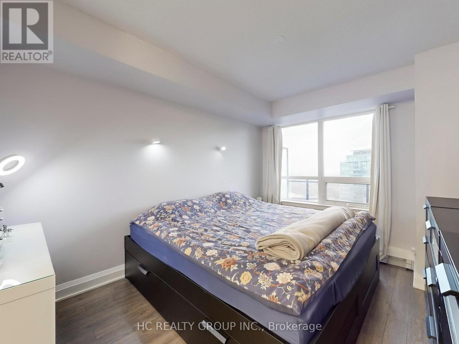 1102 - 55 De Boers Drive, Toronto, Ontario  M3J 0G5 - Photo 8 - W12515380