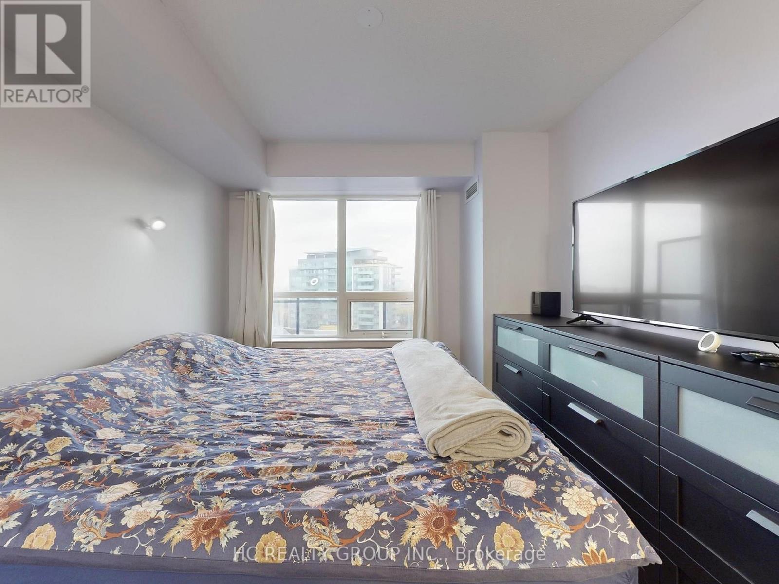 1102 - 55 De Boers Drive, Toronto, Ontario  M3J 0G5 - Photo 9 - W12515380