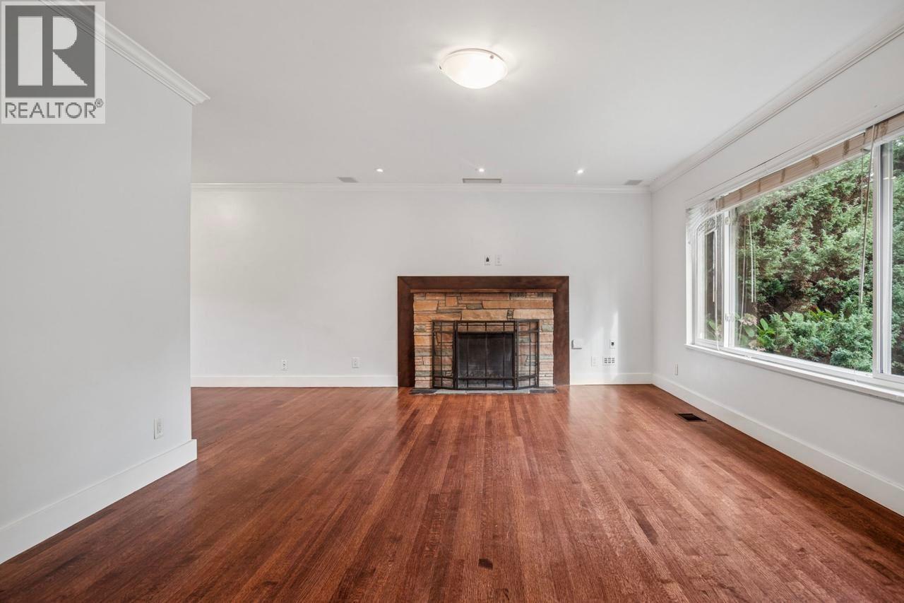 211 Clearview Drive, Port Moody, British Columbia V3H 2S7 - Photo 6 - R3065229