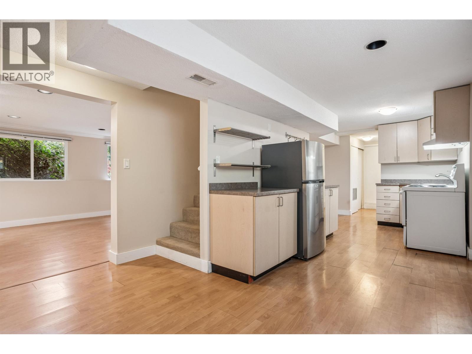 211 Clearview Drive, Port Moody, British Columbia  V3H 2S7 - Photo 17 - R3065229