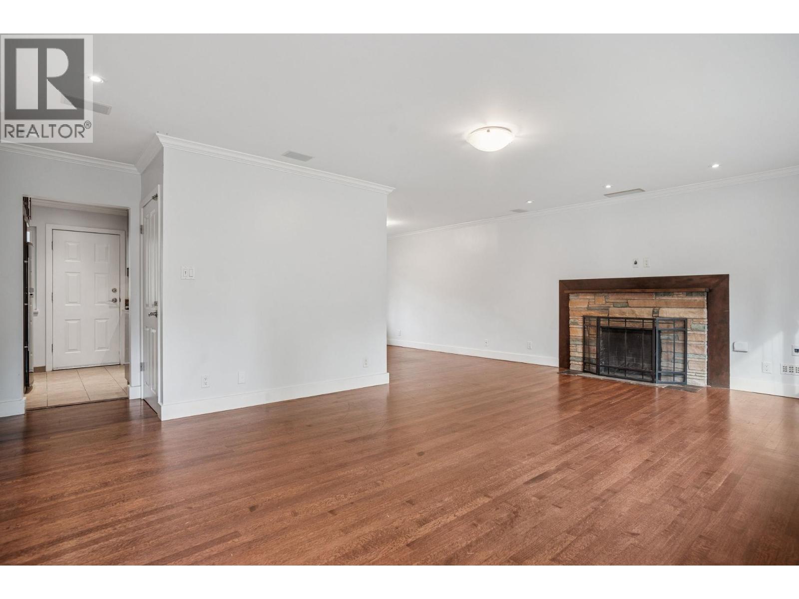 211 Clearview Drive, Port Moody, British Columbia  V3H 2S7 - Photo 8 - R3065229