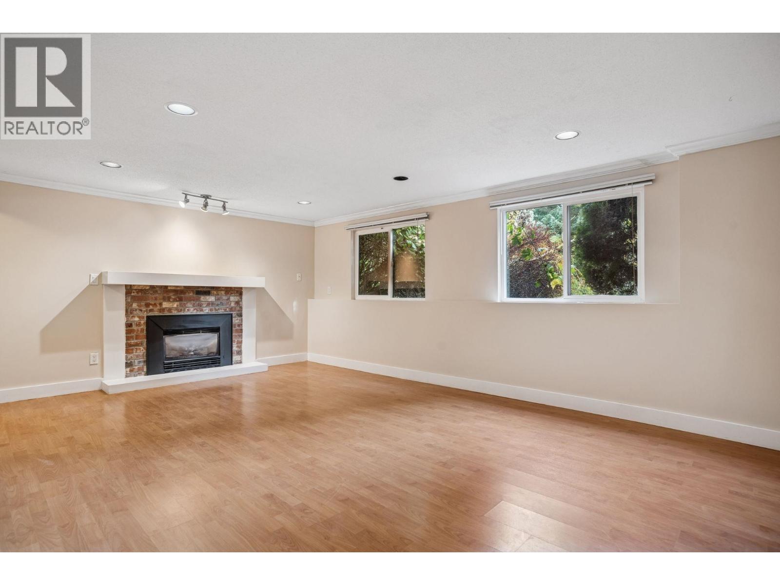 211 Clearview Drive, Port Moody, British Columbia  V3H 2S7 - Photo 14 - R3065229