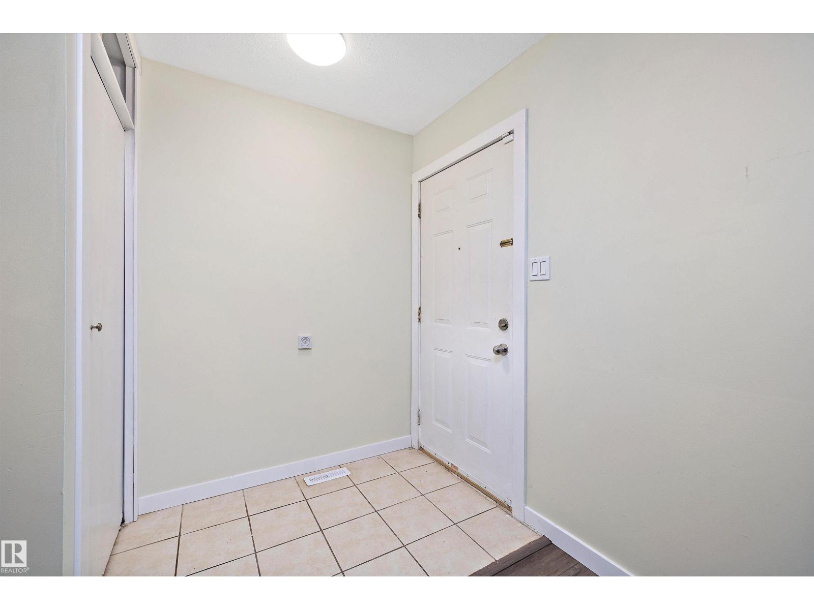 12828 125 St Nw, Edmonton, Alberta  T5L 0T9 - Photo 3 - E4464867