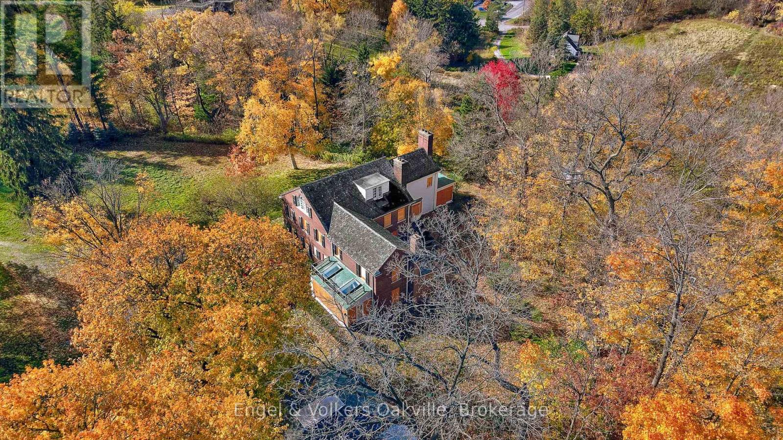 345 Mountain Brow Road, Hamilton, Ontario  L7R 3X5 - Photo 12 - X12515414