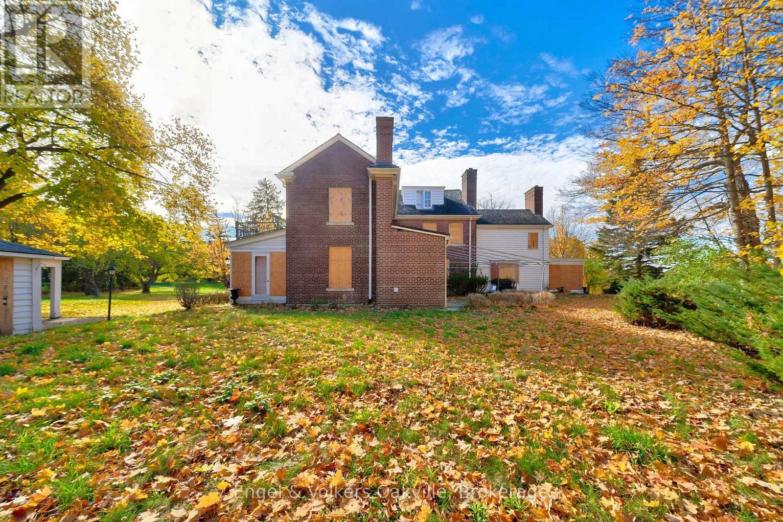 345 Mountain Brow Road, Hamilton, Ontario  L7R 3X5 - Photo 8 - X12515414