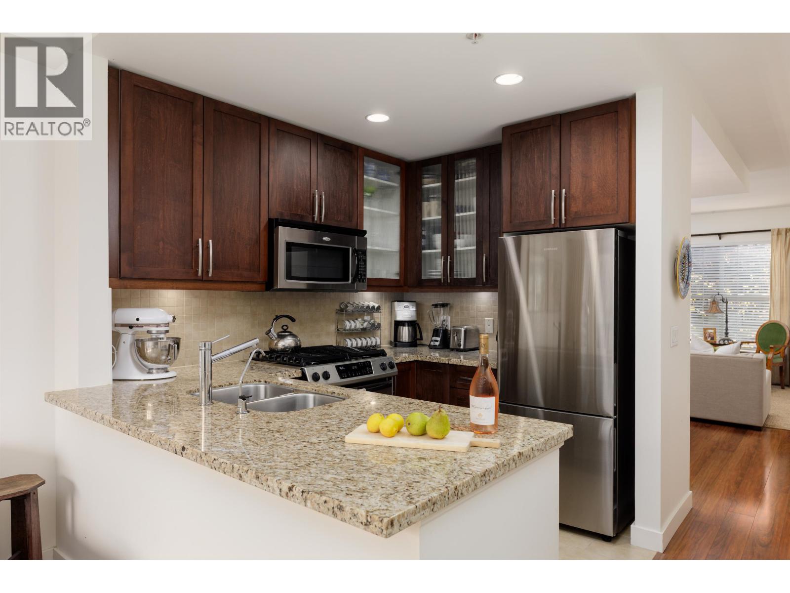 4 307 E 15th Street, North Vancouver, British Columbia V7L 2R6 - Photo 12 - R3065362