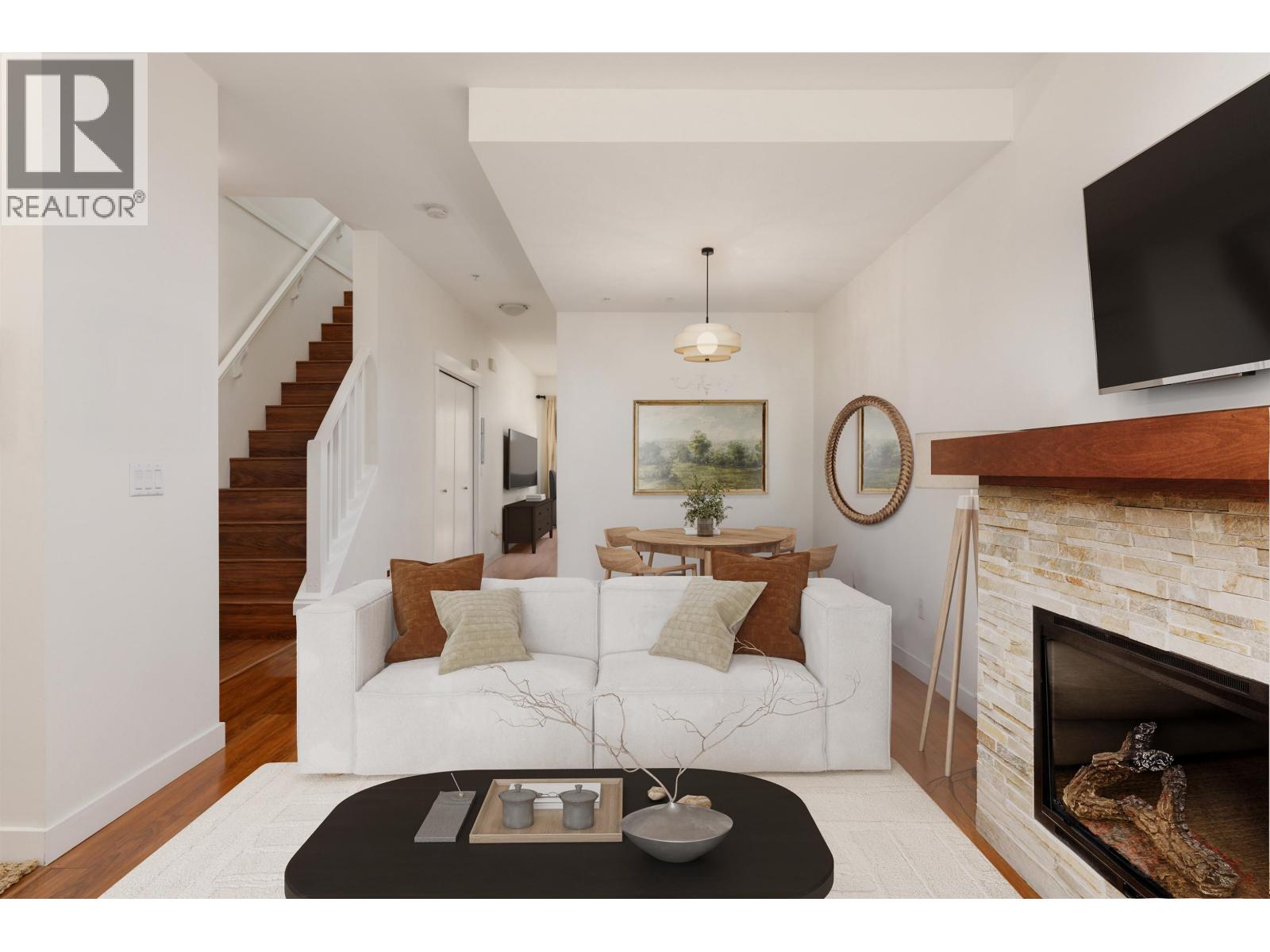 4 307 E 15th Street, North Vancouver, British Columbia V7L 2R6 - Photo 8 - R3065362