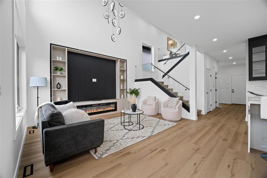 6 Avior Drive, Winnipeg, Manitoba  R2V 5H4 - Photo 10 - 202527710