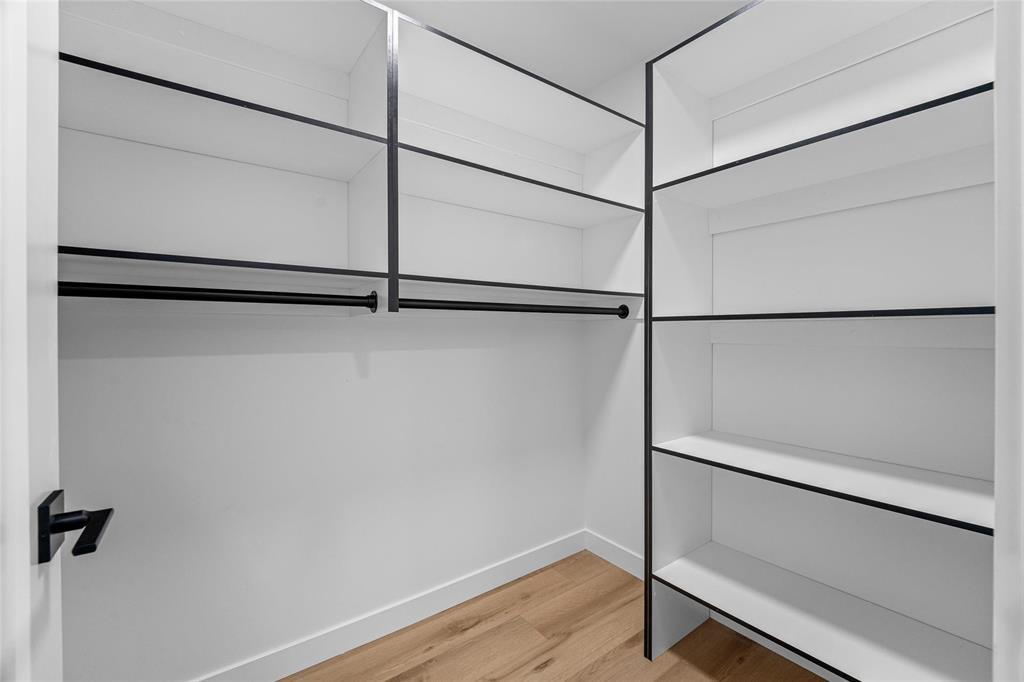 6 Avior Drive, Winnipeg, Manitoba  R2V 5H4 - Photo 33 - 202527710