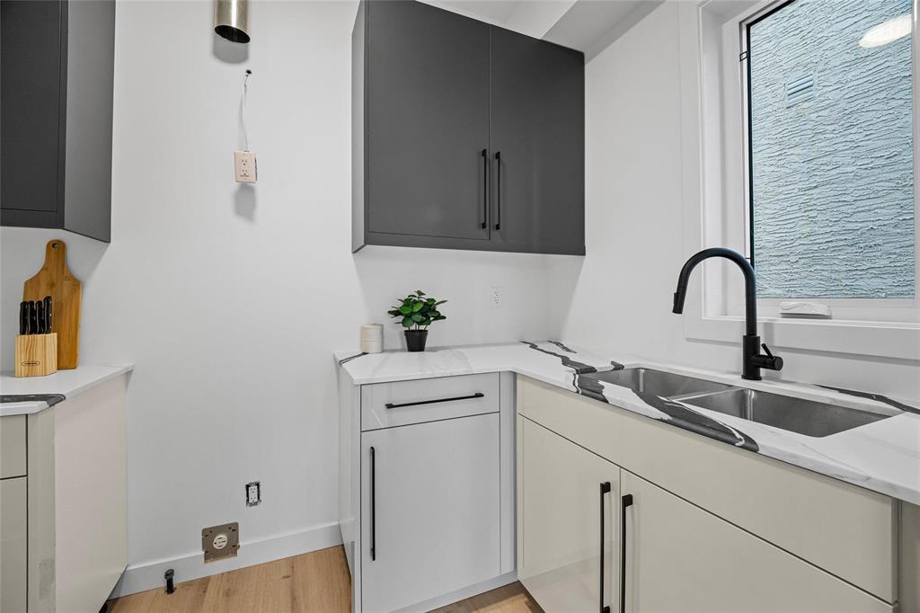 6 Avior Drive, Winnipeg, Manitoba  R2V 5H4 - Photo 17 - 202527710