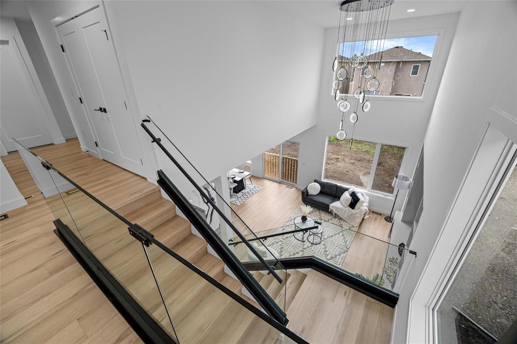 6 Avior Drive, Winnipeg, Manitoba  R2V 5H4 - Photo 5 - 202527710