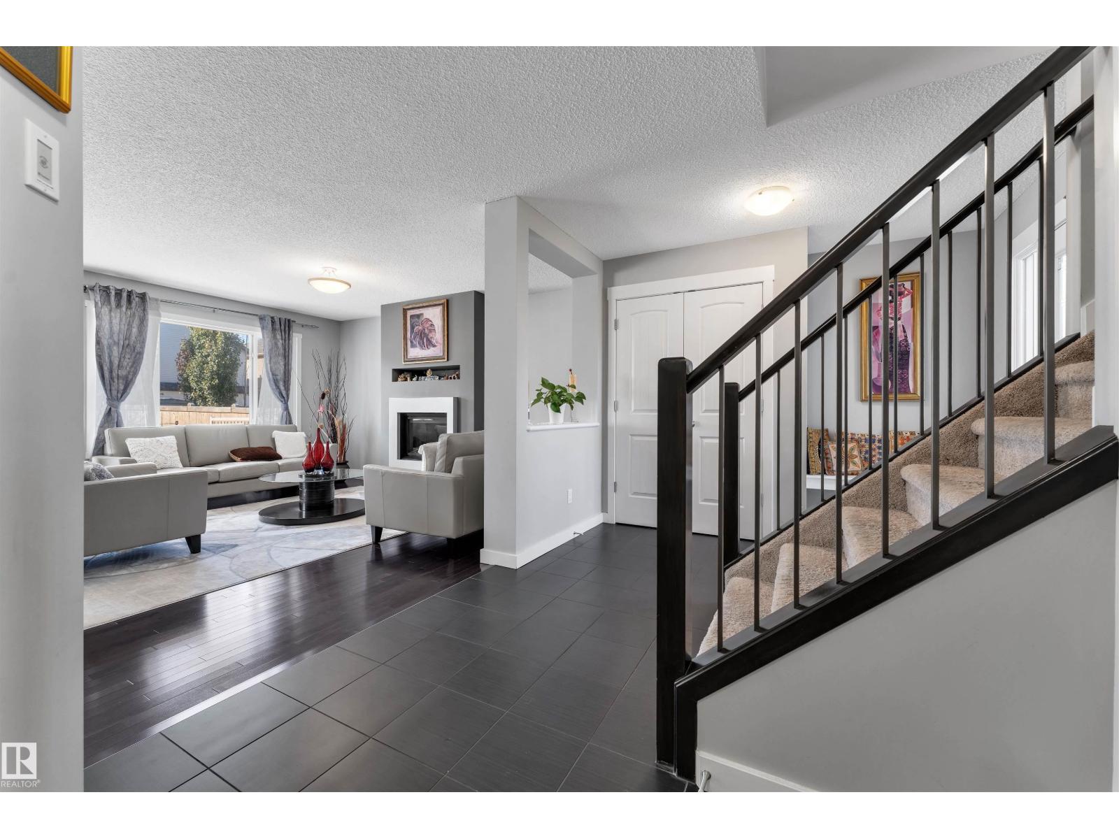 1720 59 St Sw, Edmonton, Alberta  T6X 0W5 - Photo 8 - E4463060