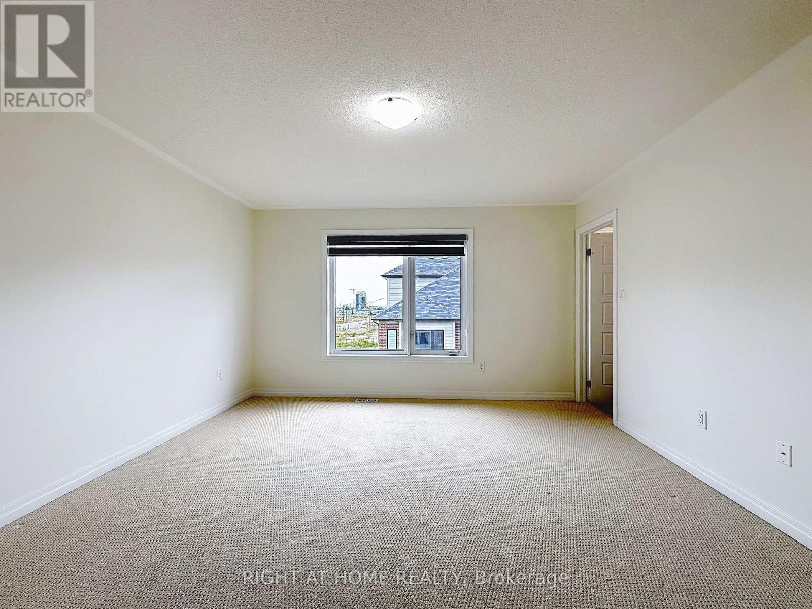 209 Vantage Loop, Newmarket, Ontario  L3X 0L4 - Photo 9 - N12515410