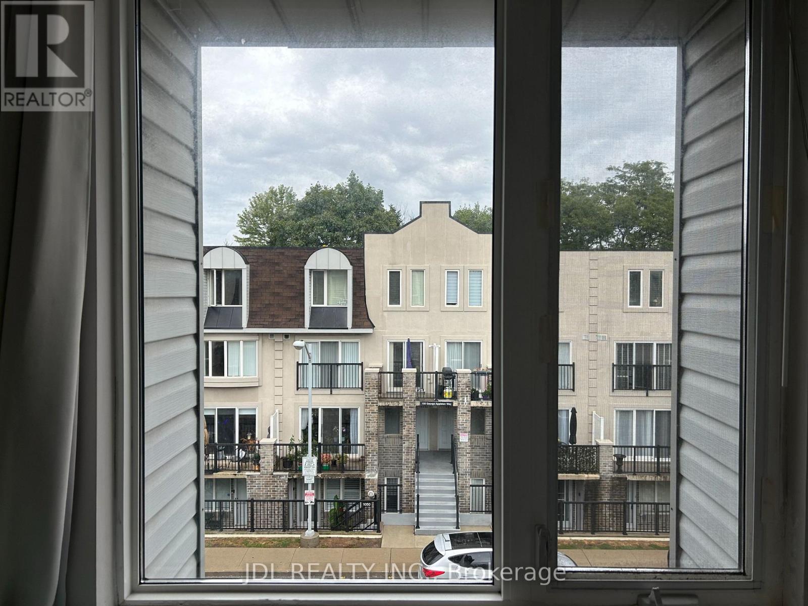 1013 - 85 George Appleton Way, Toronto, Ontario  M3M 0A2 - Photo 2 - W12515416