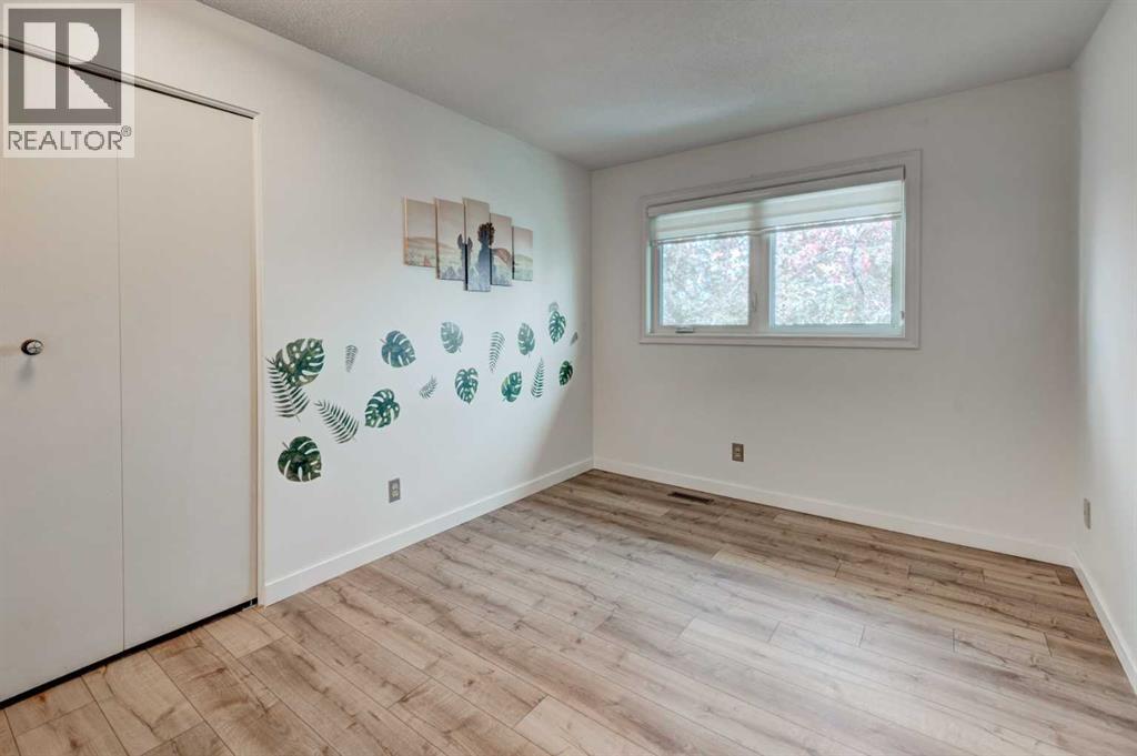 17 Millrise Lane Sw, Calgary, Alberta  T2Y 2C3 - Photo 19 - A2261281