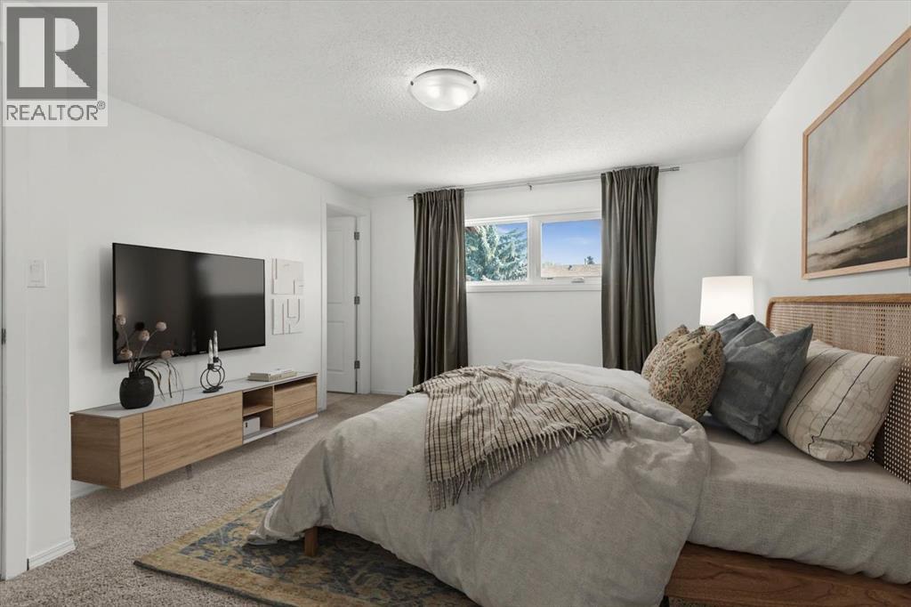 2 Canterbury Gardens Sw, Calgary, Alberta  T2W 2S9 - Photo 13 - A2255220