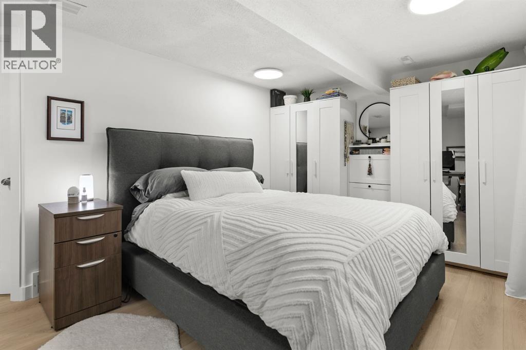 2 Canterbury Gardens Sw, Calgary, Alberta  T2W 2S9 - Photo 24 - A2255220