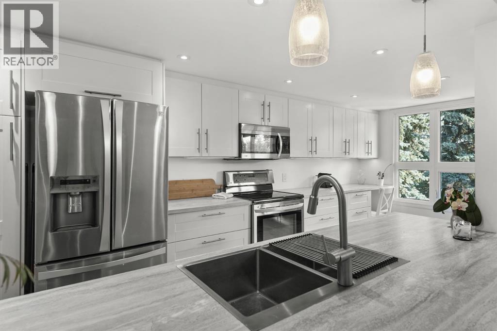 Property at 2 Canterbury Gardens SW image 4