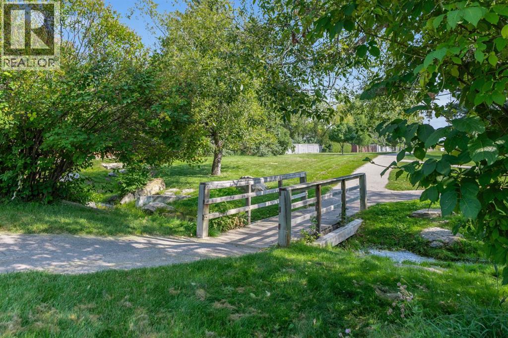 2 Canterbury Gardens Sw, Calgary, Alberta  T2W 2S9 - Photo 35 - A2255220