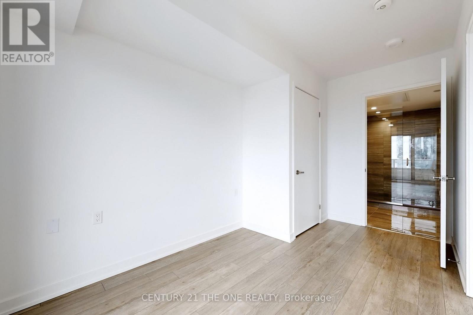 2303 - 88 Queen Street E, Toronto, Ontario  M5C 0B6 - Photo 14 - C12515426