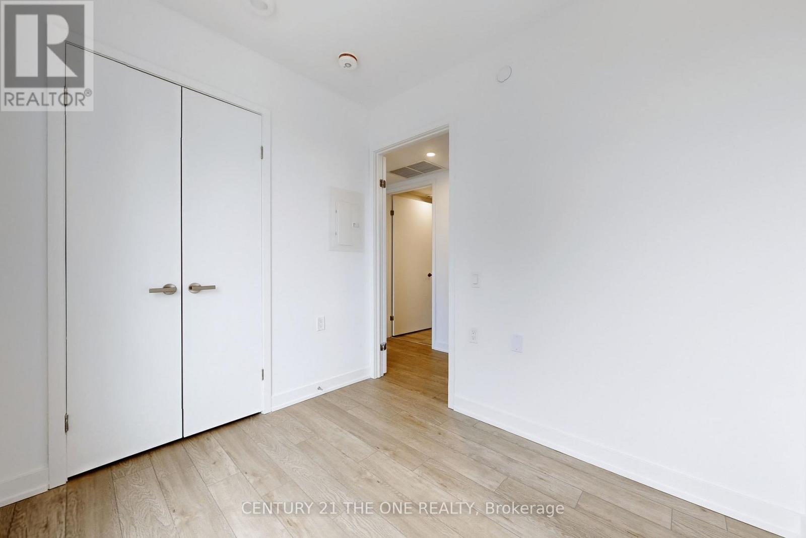 2303 - 88 Queen Street E, Toronto, Ontario  M5C 0B6 - Photo 21 - C12515426