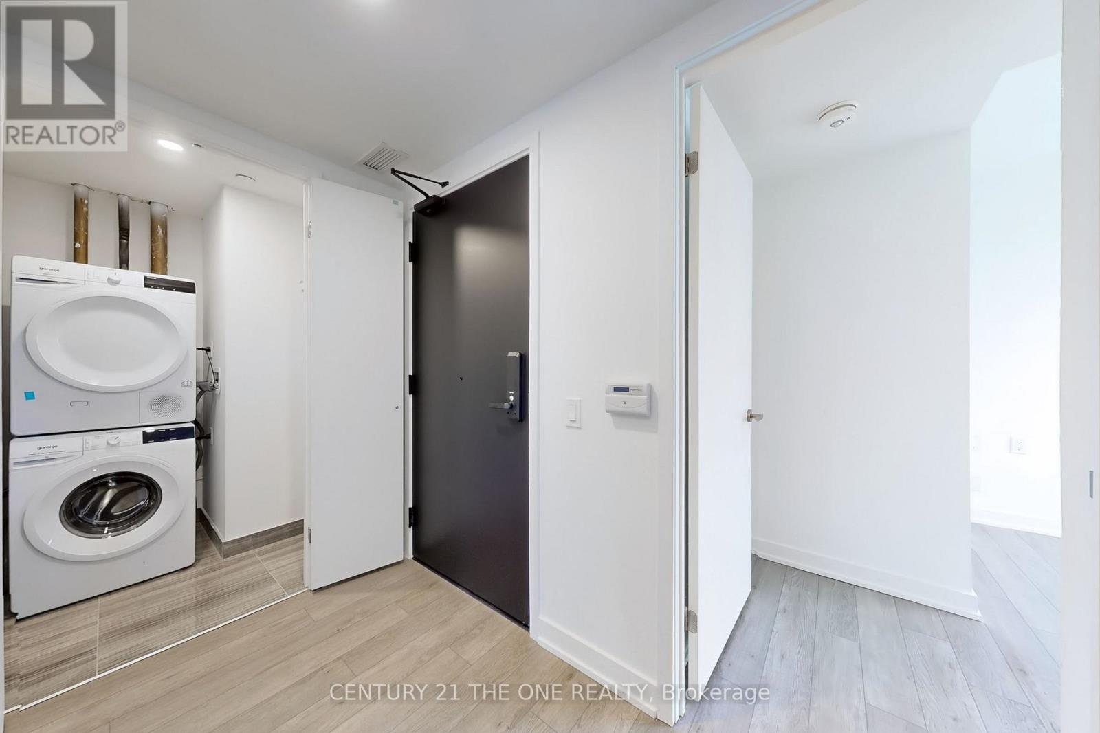 2303 - 88 Queen Street E, Toronto, Ontario  M5C 0B6 - Photo 23 - C12515426