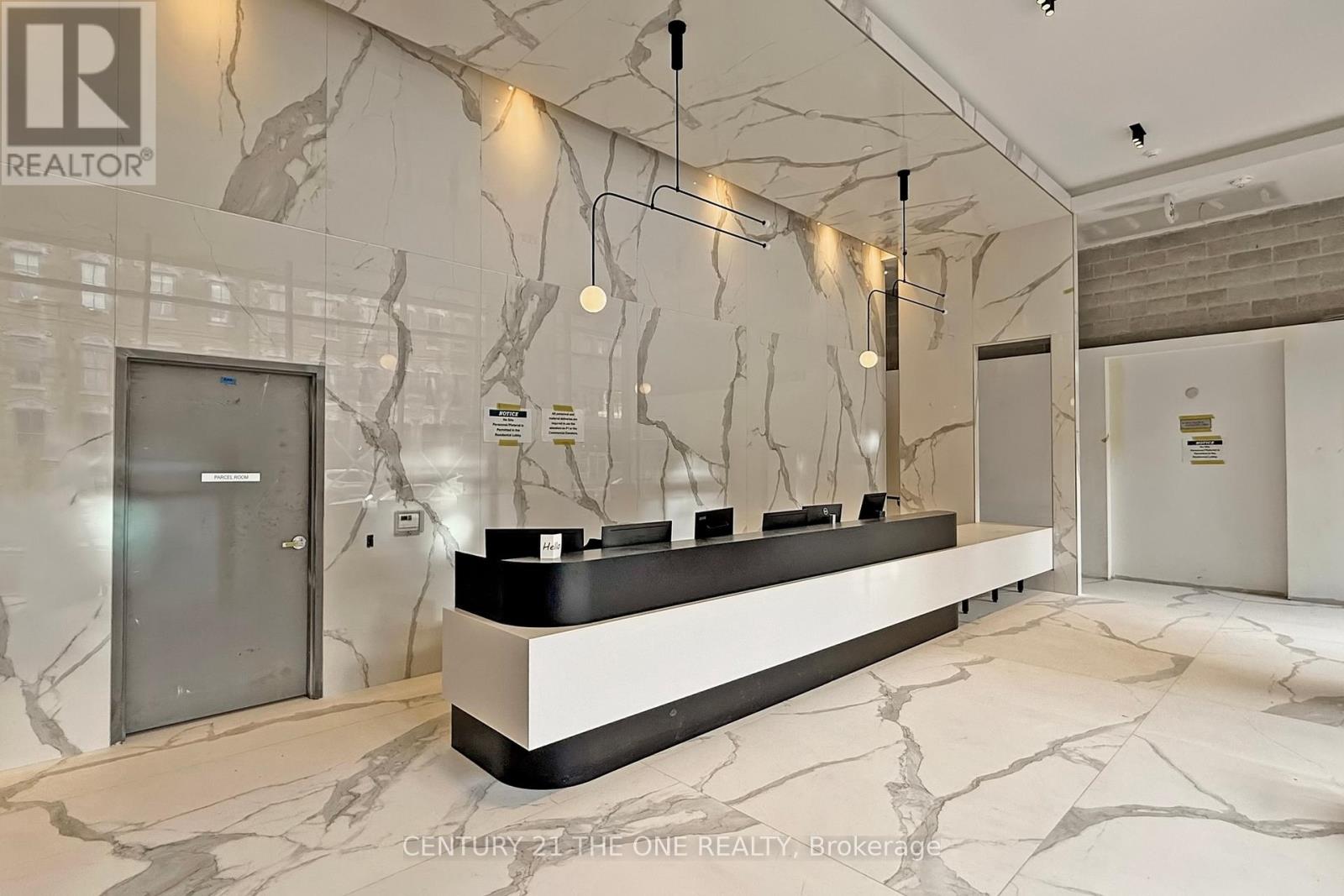 2303 - 88 Queen Street E, Toronto, Ontario  M5C 0B6 - Photo 4 - C12515426