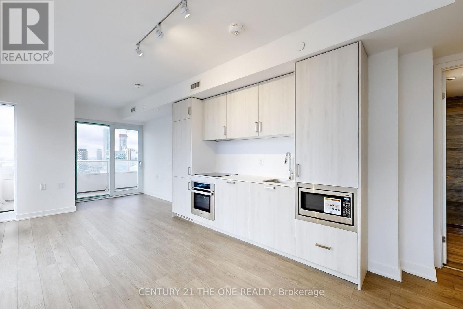 2303 - 88 Queen Street E, Toronto, Ontario  M5C 0B6 - Photo 7 - C12515426