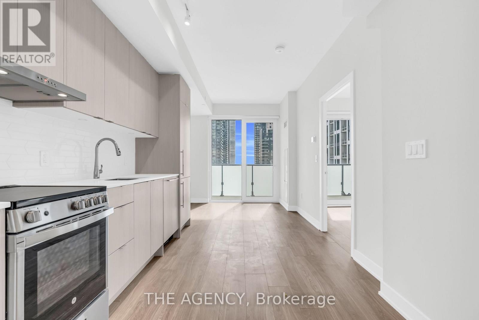 1207 - 4130 Parkside Village Drive, Mississauga, Ontario  L5B 0L7 - Photo 7 - W12515428