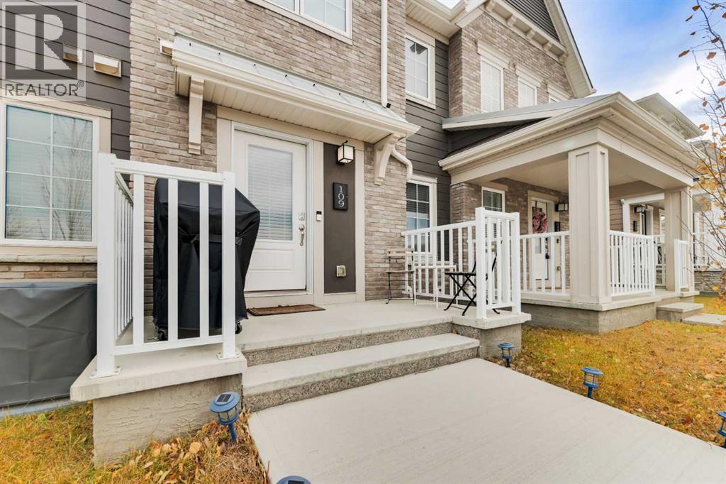 109 Yorkville Boulevard Sw, Calgary, Alberta  T2X 4J9 - Photo 5 - A2268753