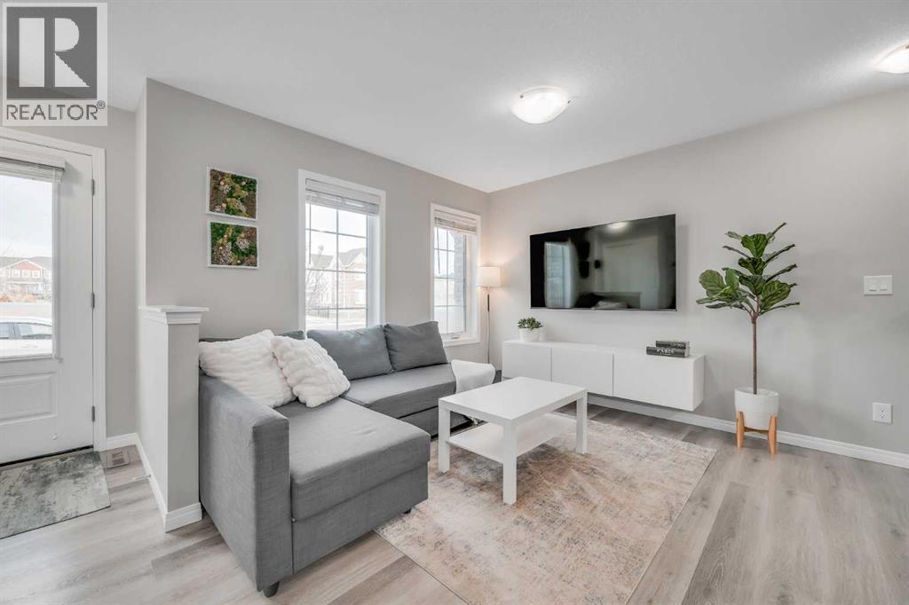 109 Yorkville Boulevard Sw, Calgary, Alberta  T2X 4J9 - Photo 7 - A2268753