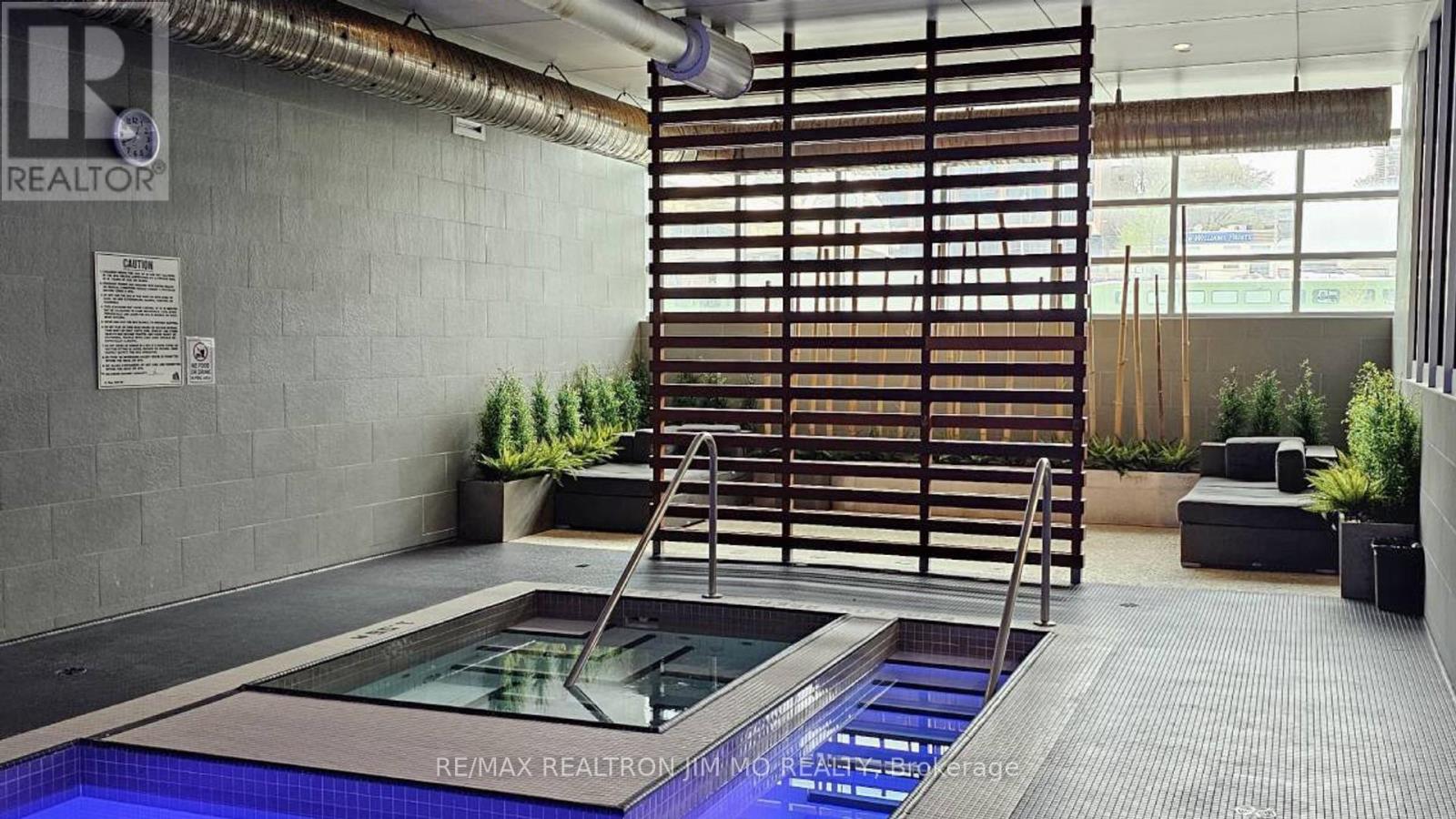 822 - 21 Iceboat Terrace, Toronto, Ontario  M5V 4A9 - Photo 28 - C12515442