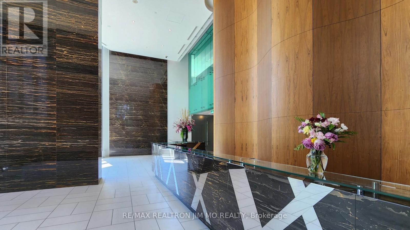 822 - 21 Iceboat Terrace, Toronto, Ontario  M5V 4A9 - Photo 6 - C12515442