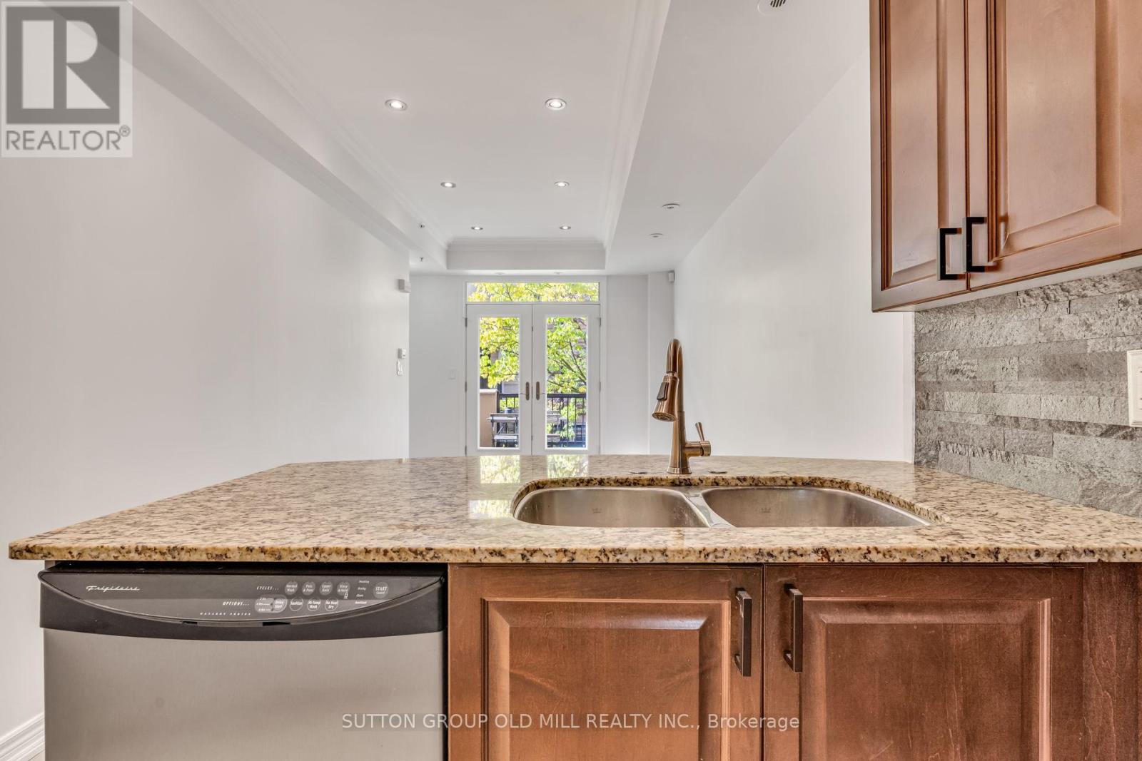 29 - 78 Carr Street, Toronto, Ontario  M5T 1B7 - Photo 17 - C12515480