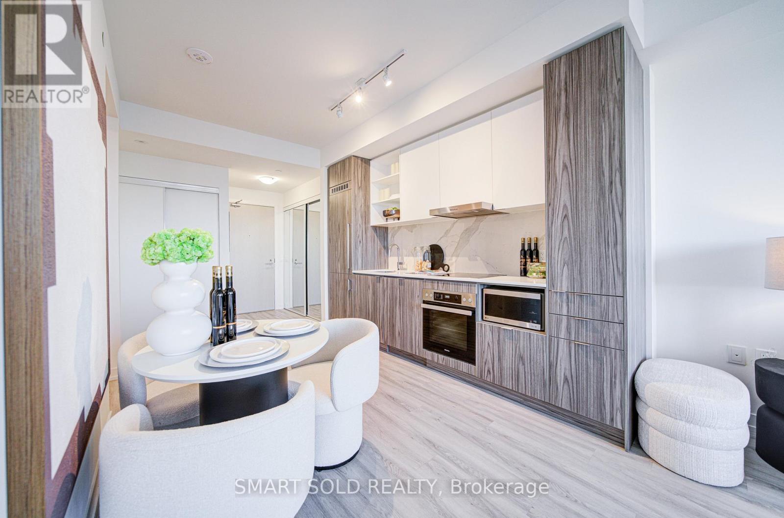 5802 - 55 Cooper Street, Toronto, Ontario  M5E 0G1 - Photo 18 - C12515494