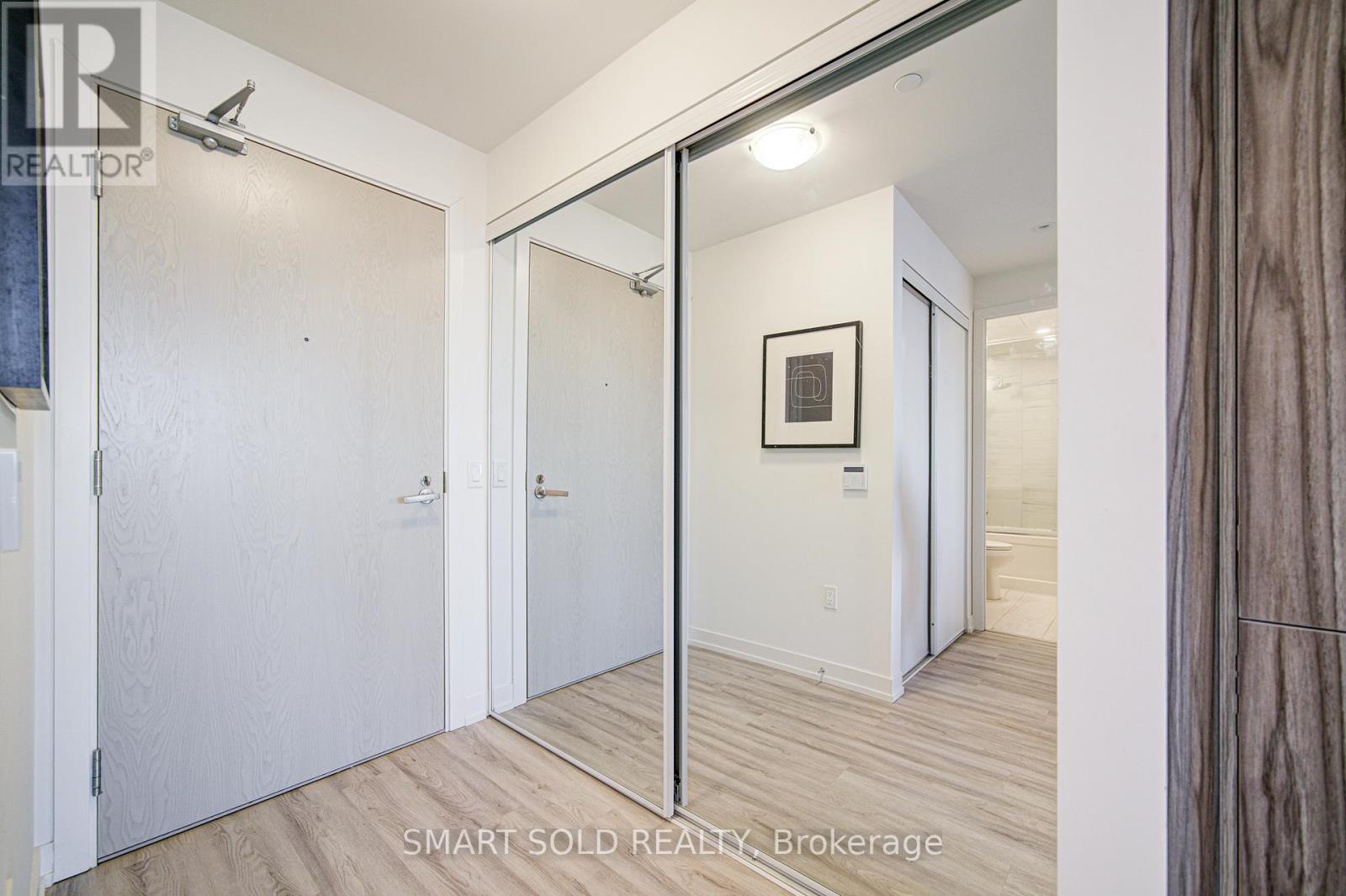 5802 - 55 Cooper Street, Toronto, Ontario  M5E 0G1 - Photo 4 - C12515494