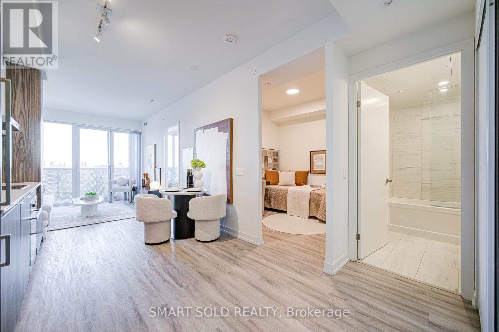 5802 - 55 Cooper Street, Toronto, Ontario  M5E 0G1 - Photo 5 - C12515494