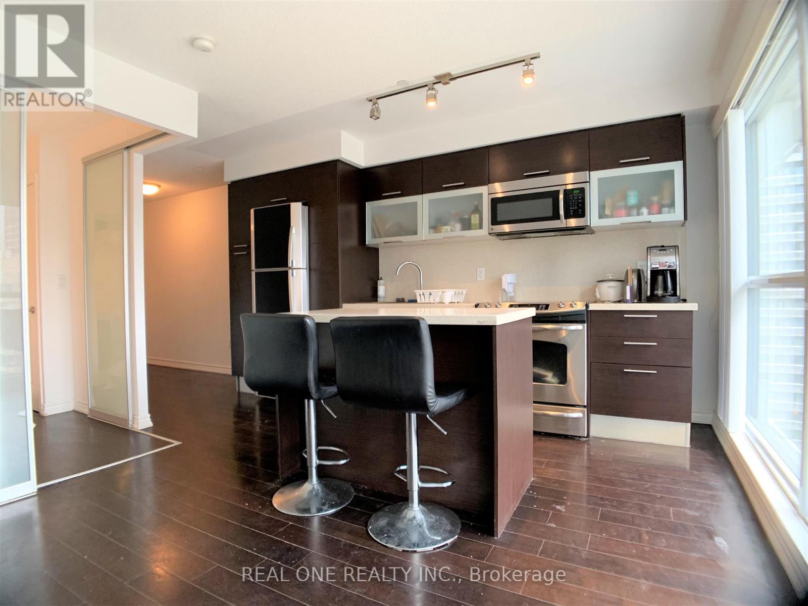 1222 - 386 Yonge Street, Toronto, Ontario  M5B 0A5 - Photo 10 - C12515502