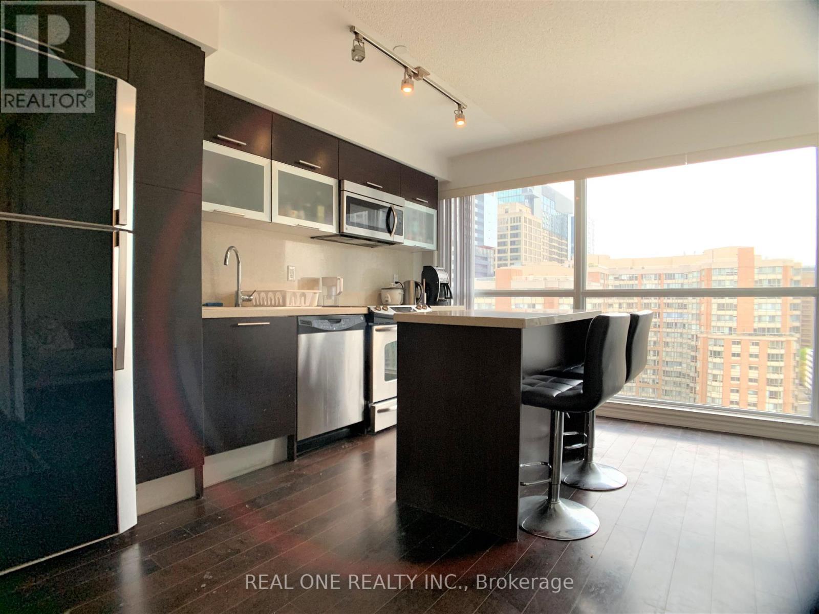 1222 - 386 Yonge Street, Toronto, Ontario  M5B 0A5 - Photo 14 - C12515502