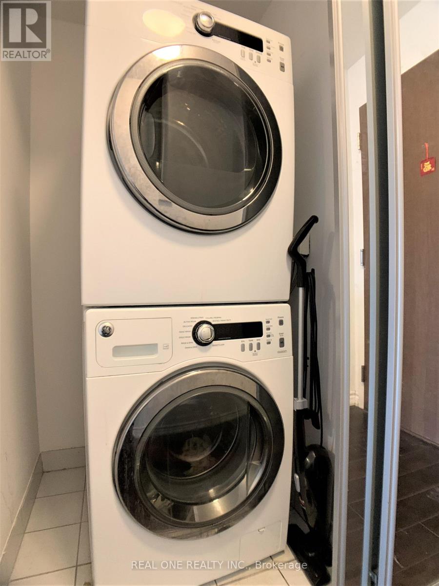 1222 - 386 Yonge Street, Toronto, Ontario  M5B 0A5 - Photo 6 - C12515502