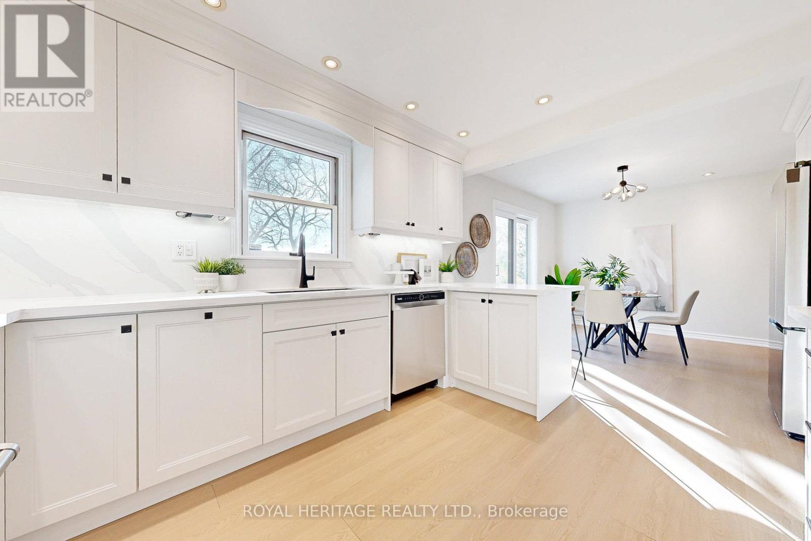 37 Rice Drive, Whitby, Ontario  L1N 7Z2 - Photo 8 - E12515450