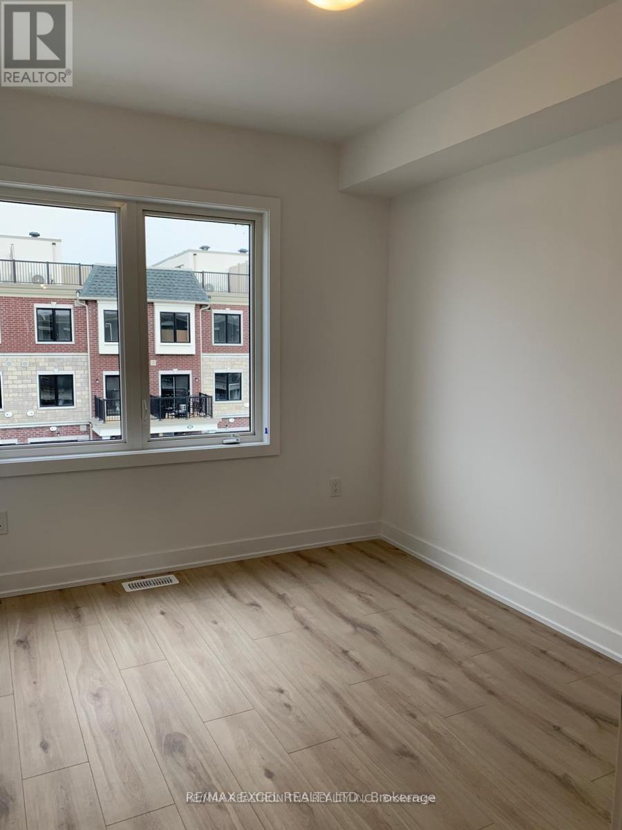 12 Baker Hill Boulevard, Whitchurch-Stouffville, Ontario  L4A 4W8 - Photo 13 - N12515464