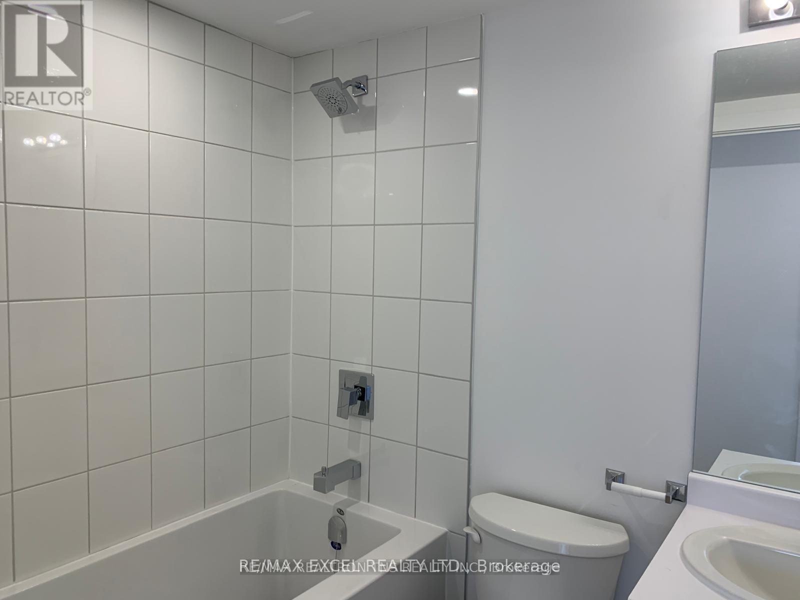 12 Baker Hill Boulevard, Whitchurch-Stouffville, Ontario  L4A 4W8 - Photo 16 - N12515464