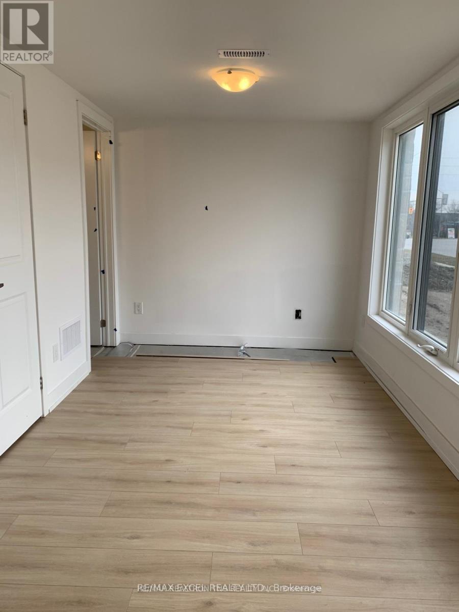 12 Baker Hill Boulevard, Whitchurch-Stouffville, Ontario  L4A 4W8 - Photo 17 - N12515464